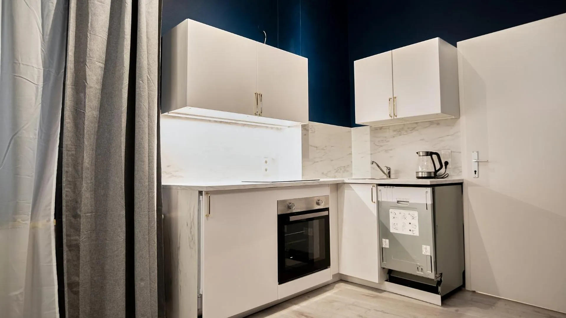 Augarten Apartments I 5 Minutes To Metro, Bus And Train I Wifi I Very Central Vienna
