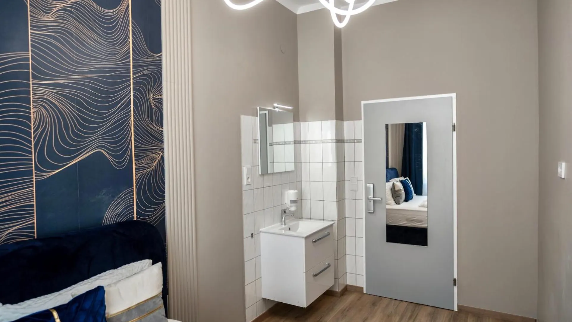 Augarten Apartments I 5 Minutes To Metro, Bus And Train I Wifi I Very Central Vienna