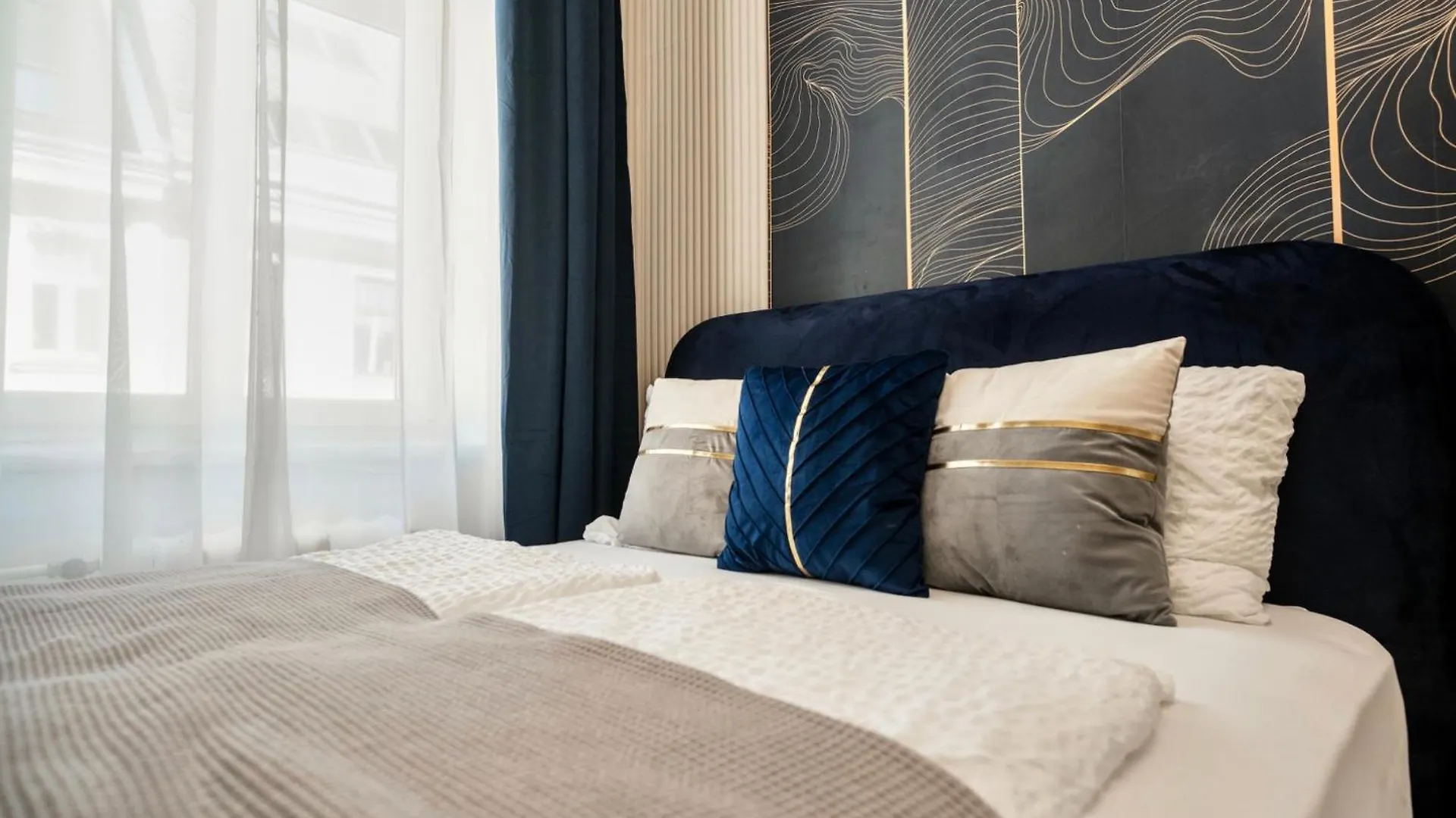 Augarten Apartments I 5 Minutes To Metro, Bus And Train I Wifi I Very Central Vienna Austria