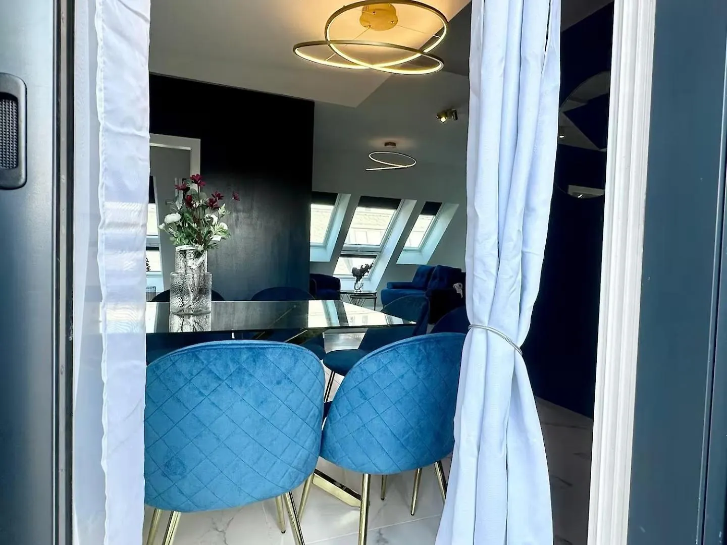 Augarten Apartments I 5 Minutes To Metro, Bus And Train I Wifi I Very Central