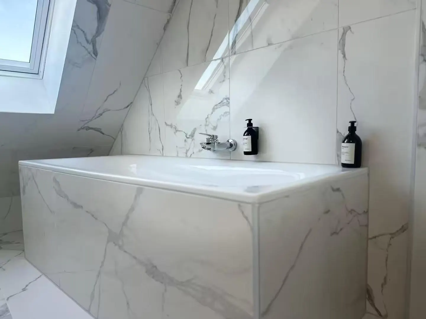Augarten Apartments I 5 Minutes To Metro, Bus And Train I Wifi I Very Central  Vienna