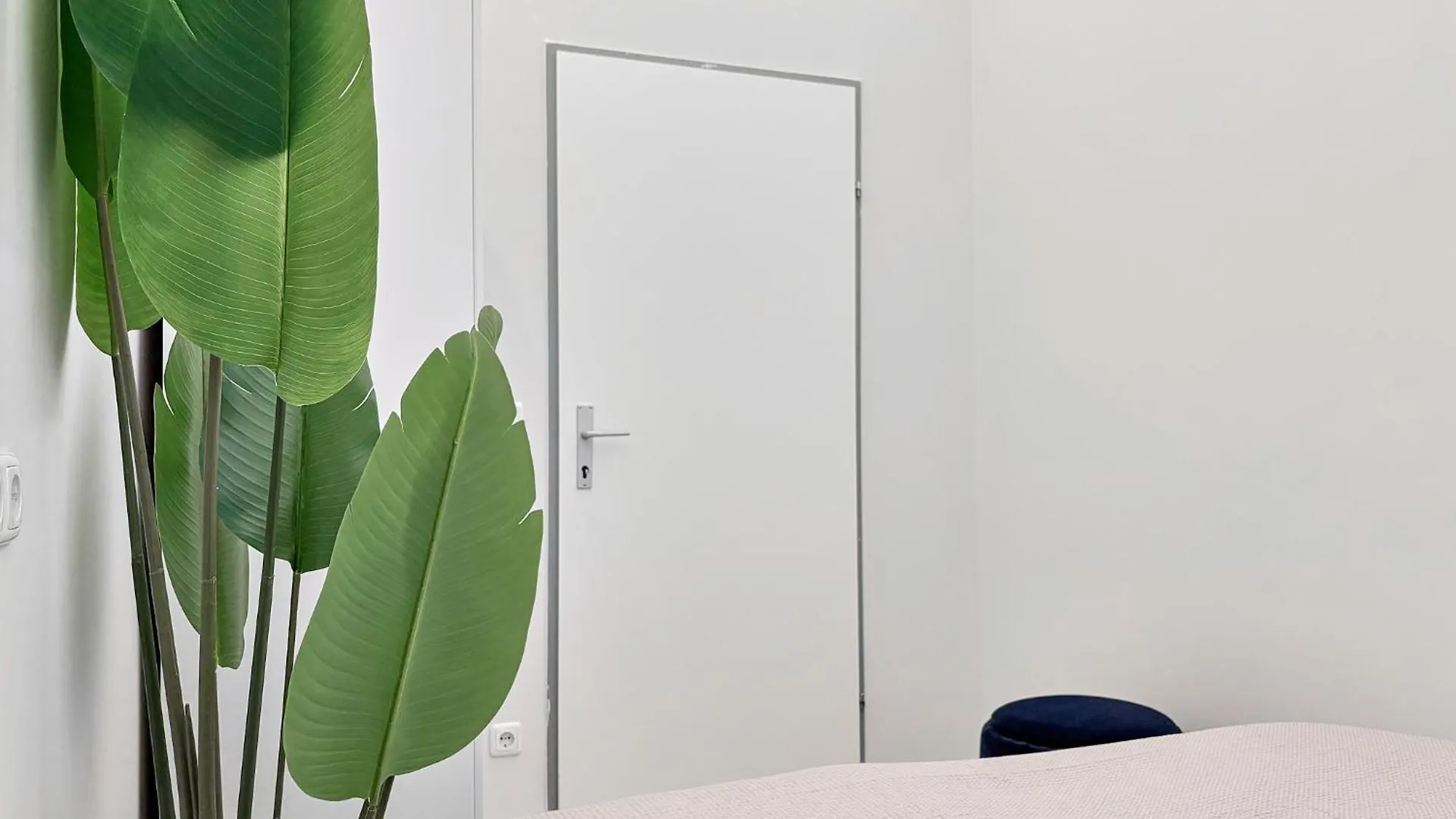 Augarten Apartments I 5 Minutes To Metro, Bus And Train I Wifi I Very Central Vienna