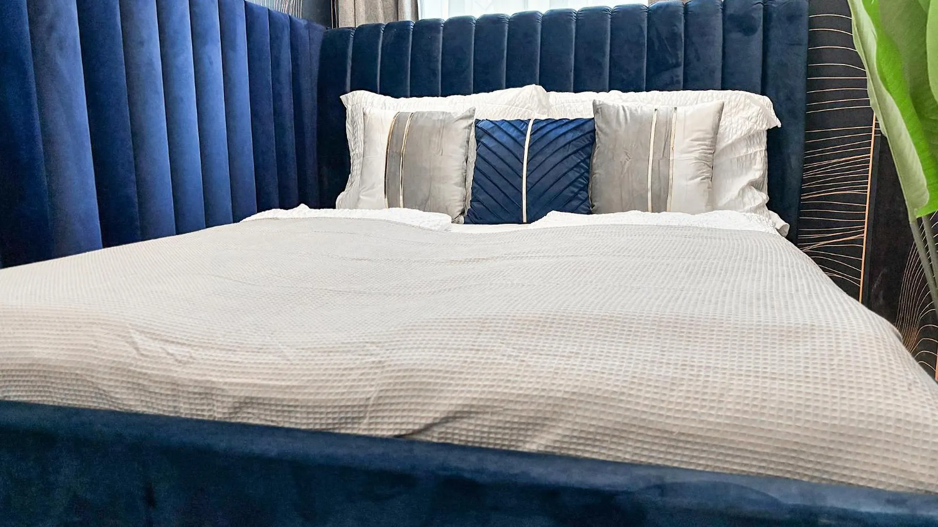 Augarten Apartments I 5 Minutes To Metro, Bus And Train I Wifi I Very Central