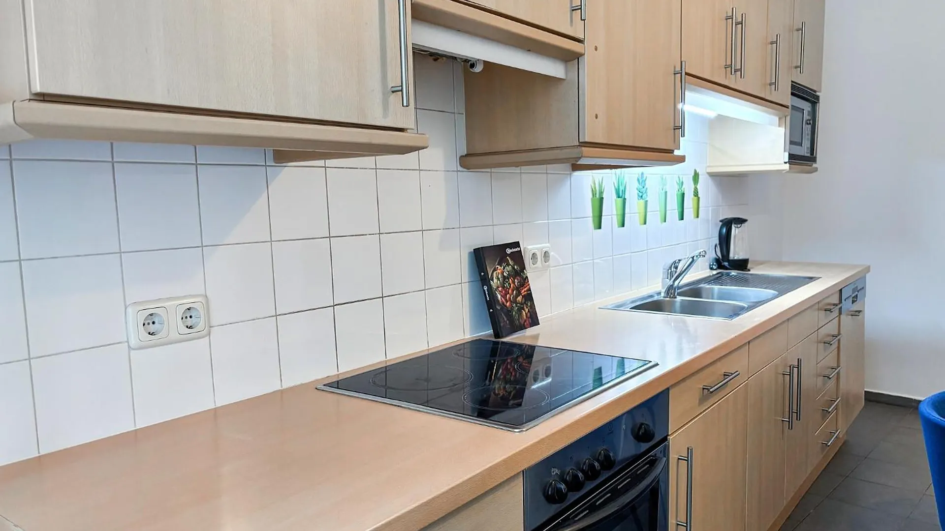 Augarten Apartments I 5 Minutes To Metro, Bus And Train I Wifi I Very Central Vienna