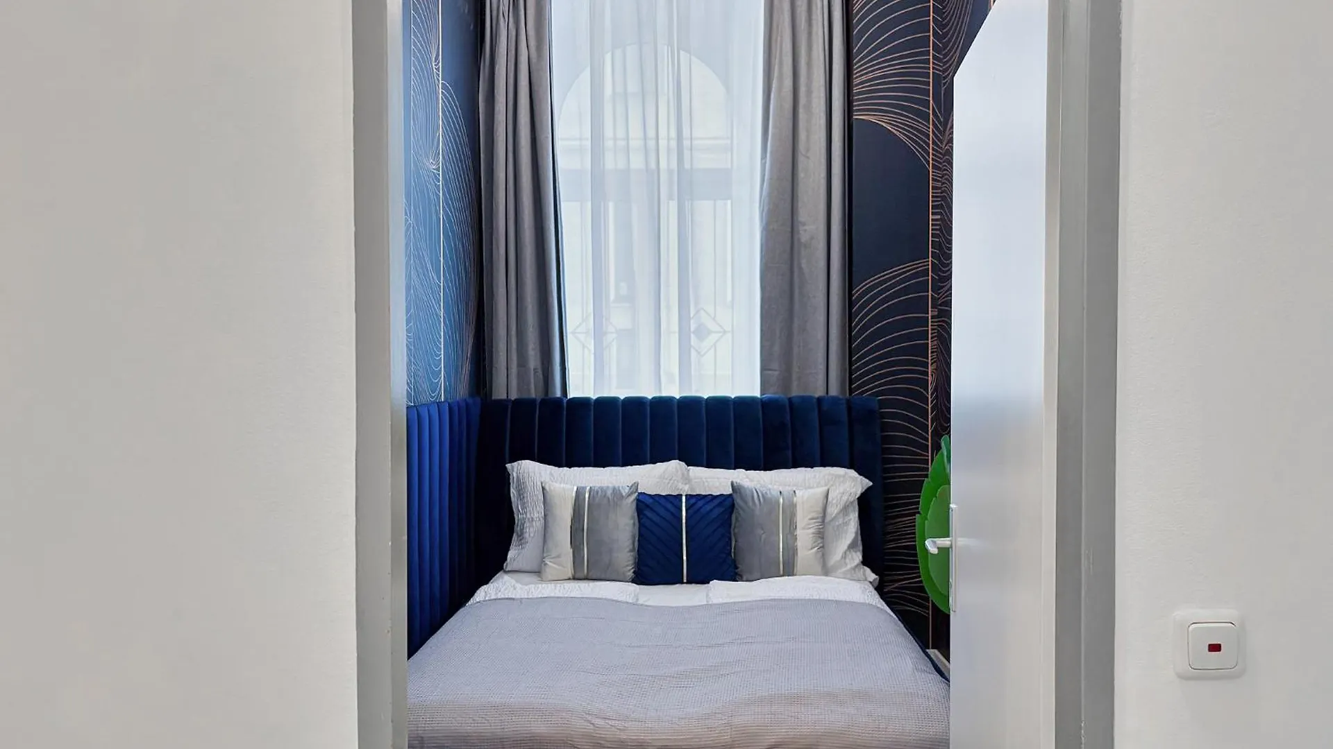Augarten Apartments I 5 Minutes To Metro, Bus And Train I Wifi I Very Central