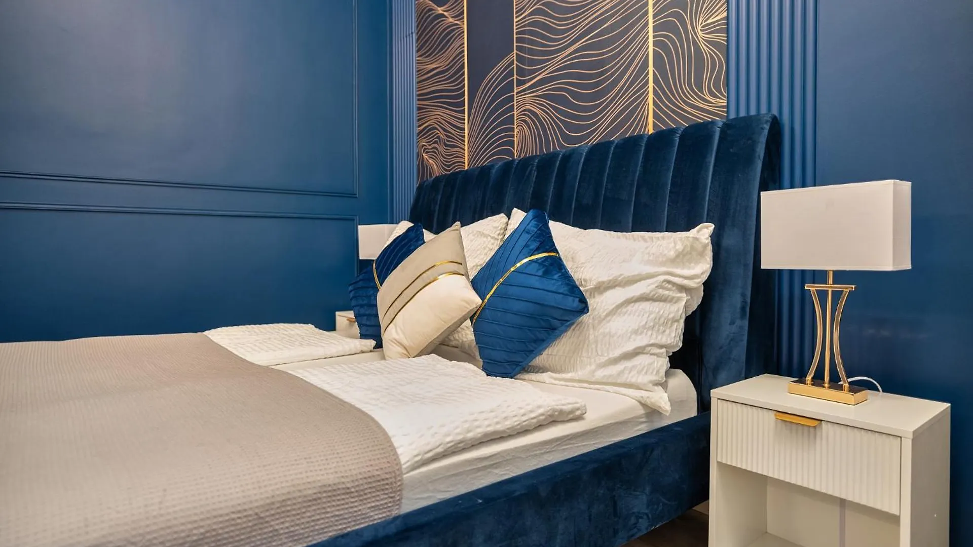 Augarten Apartments I 5 Minutes To Metro, Bus And Train I Wifi I Very Central